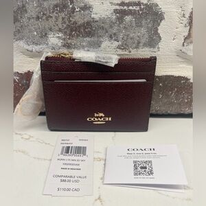 ♥️New Coach Mini Skinny ID Case in Merlot